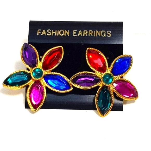 Women's Stunning Gold tone Flower Design Colorful Crystal Stud Earrings - Picture 3 of 8